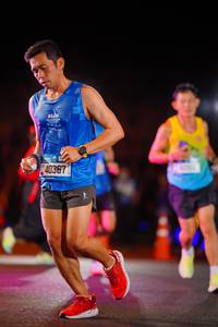 BIB: 201, 40367
                            <button type="button" onclick="openModal(21544436)" class="btn btn-primary btn-sm float-right btn-popup" data-toggle="modal" data-target=".modal-high-quality">
                        <i class="fas fa-shopping-cart"></i> Add to Cart
                    </button>
                                            <button type="button" onclick="isThisMe(21544436, true)" class="btn btn-success btn-sm float-right btn-popup btn-isme hidden" data-toggle="tooltip" data-placement="bottom" title="นี่คือรูปของคุณใช่ไหม คลิกที่นี่เพื่อเอาเข้าอัลบั้ม">
                        <i class="fas fa-plus"></i> Add to album
                    </button>
                    <button type="button" onclick="isThisMe(21544436, false)" class="btn btn-warning btn-sm float-right btn-popup btn-isnotme hidden">
                        <i class="fas fa-ban"></i> Remove from album
                    </button>